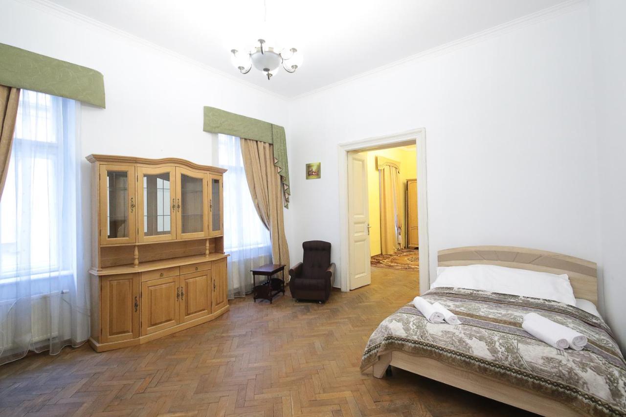 Pro Apartments 12213 Lviv Exterior photo